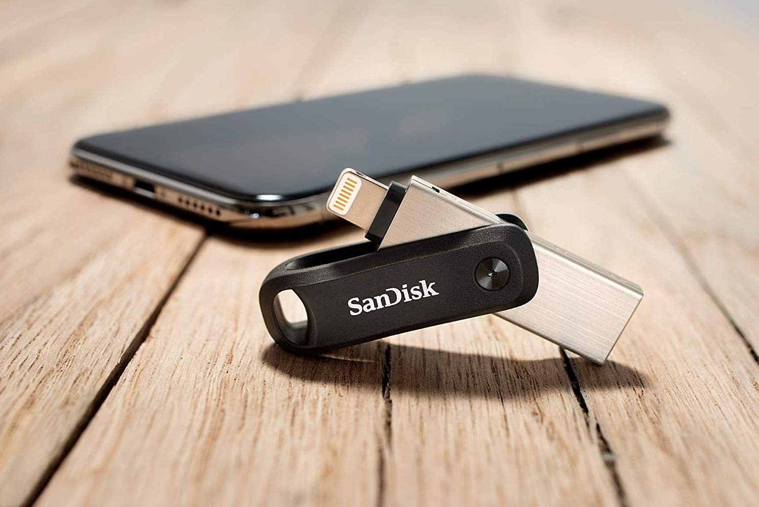 sandisk-ixpand-flash-drive-go-sdix60n-128gb-black-ios-usb-3-0-sdix60n